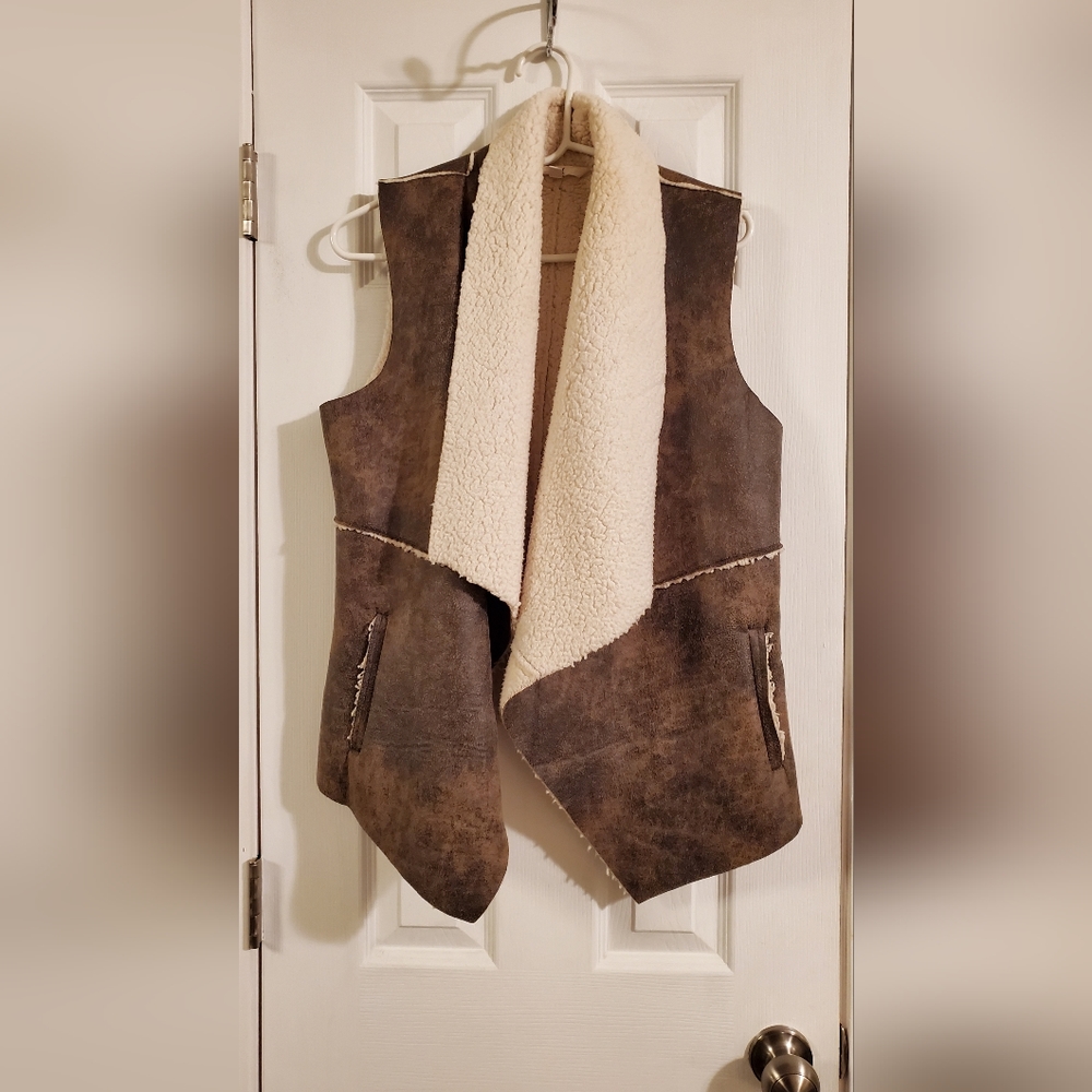 Jack by BB Dakota Vest, Vegan Leather Faux Sherpa Draped Open Front Size Small
